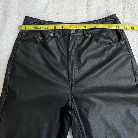 Vegan leather straight leg pants - Picture 8 of 11